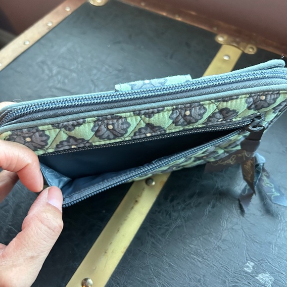 Vera Bradley Large Tab Wallet - Picture 5 of 5